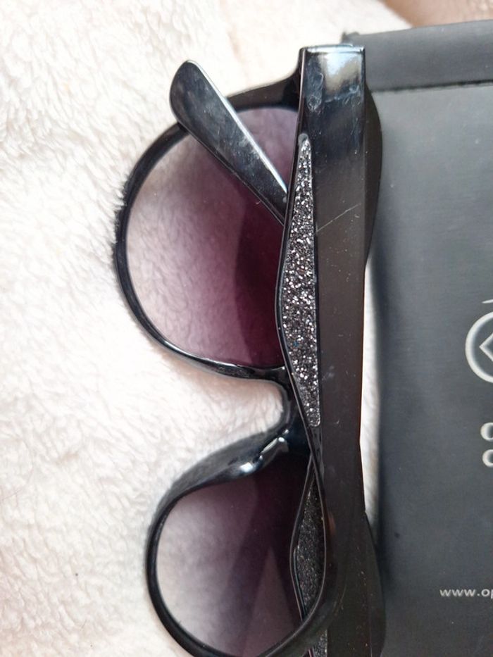 Lunettes de soleil neuves - photo numéro 5