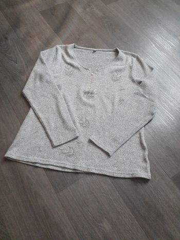 Pull gris