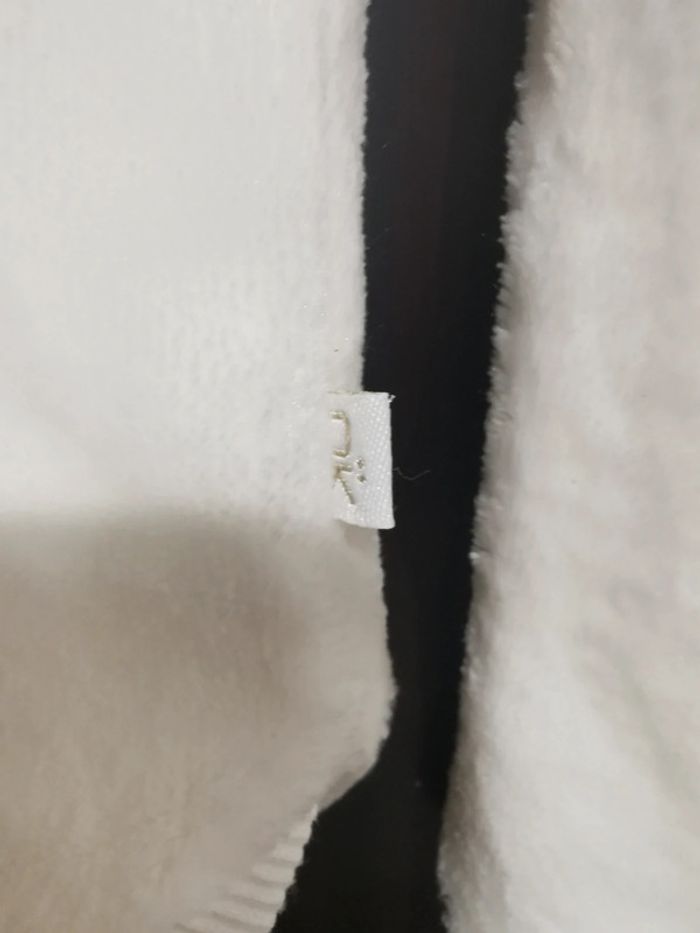 Pull blanc fille coeur doré Okaïdi 8 ans - photo numéro 4