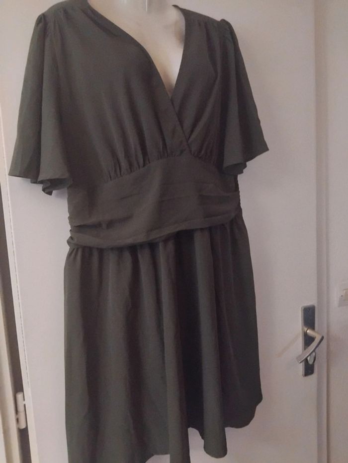 Robe basic - photo numéro 2