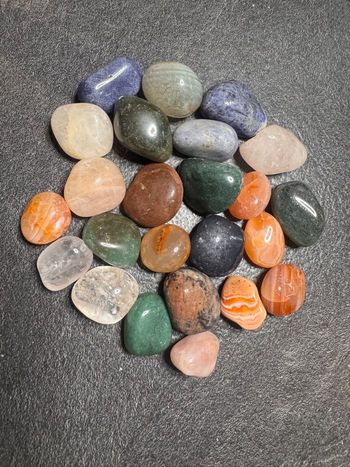 Lot de 220 g de Pierres Naturelles Polies – Parfait pour la lithothérapie ou la décoration