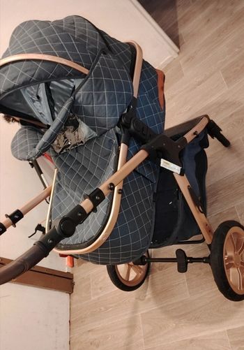 Poussette 4 en 1 avec landeau et cosy 