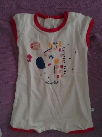 Combicourt avec girafe Absorba