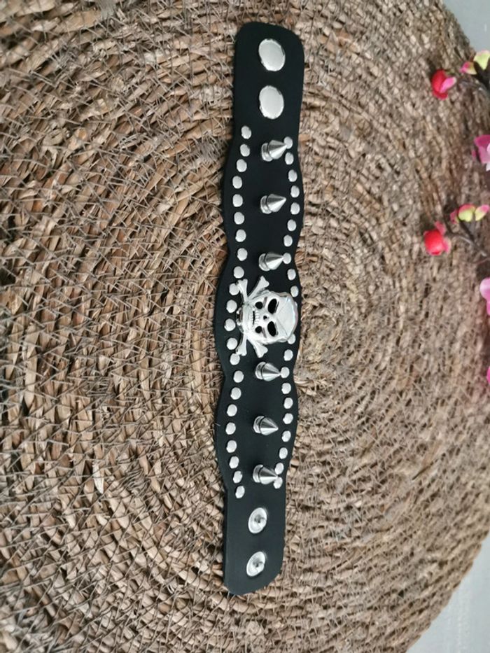 Bracelet punk tête de mort - photo numéro 2
