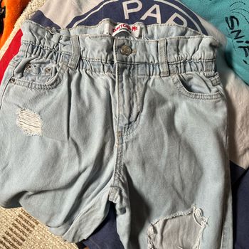 Jennyfer jean troués