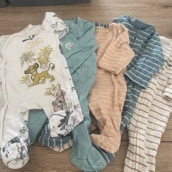 Lot de 5 pyjama 1 mois