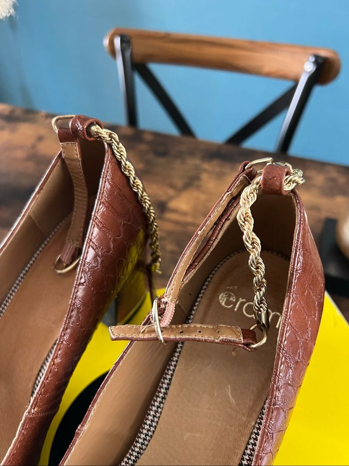Escarpins chaussures fermées à talon avec bride pointure 40 - photo numéro 8