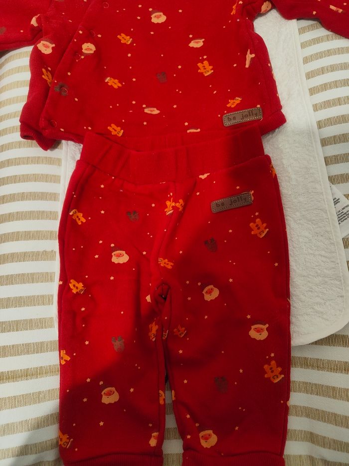 Ensemble Noël taille 6mois - photo numéro 2