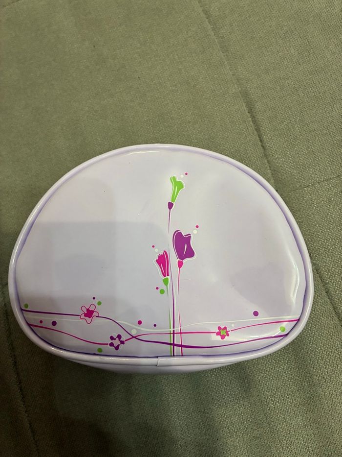 Pochette maquillage ou autre - photo numéro 2