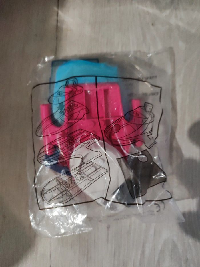 Figurine McDonald's véhicule style lego /. - photo numéro 3