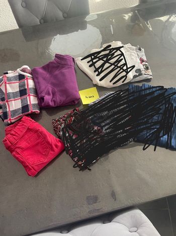 Lot vêtement 4 ans fille