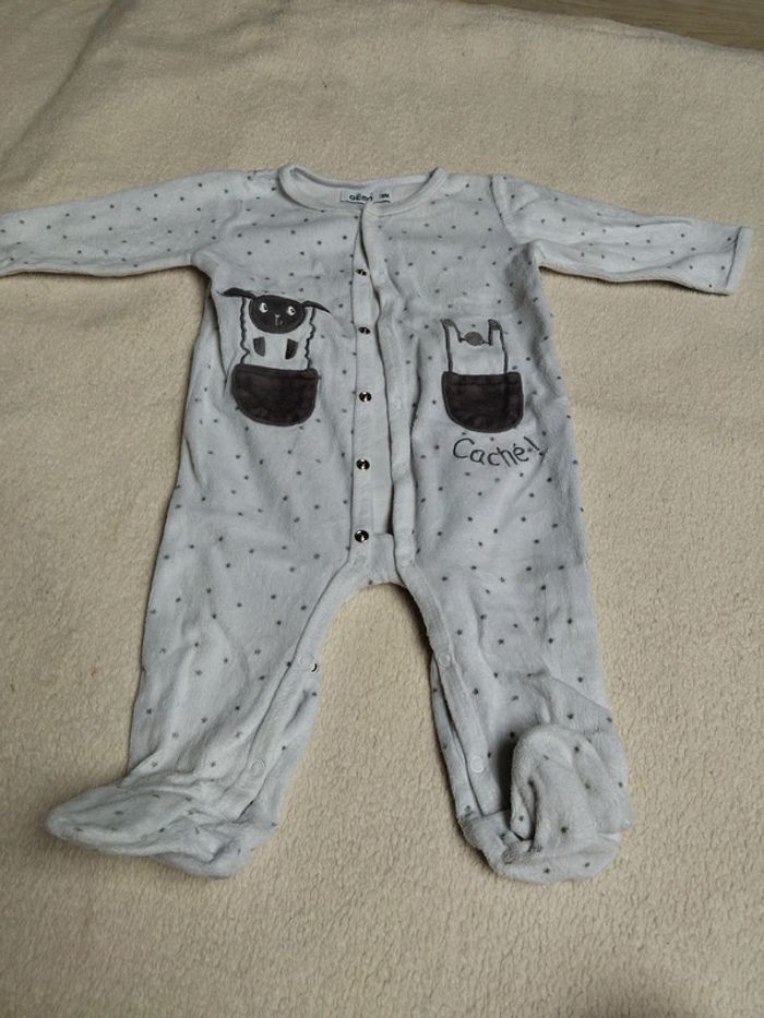 Pyjamas - photo numéro 2