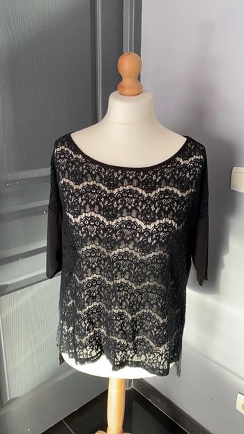 Top dentelle noire Morgan