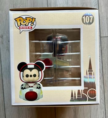Lot de 1 Figurines Funko Pop Disney Moment    