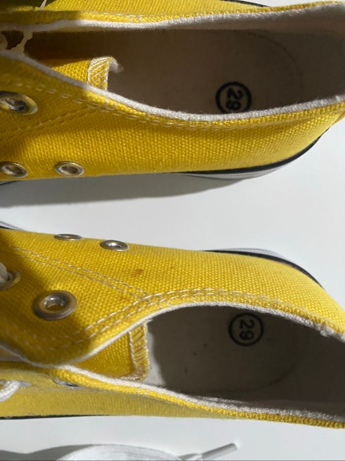 Basket jaune taille 29 - photo numéro 3