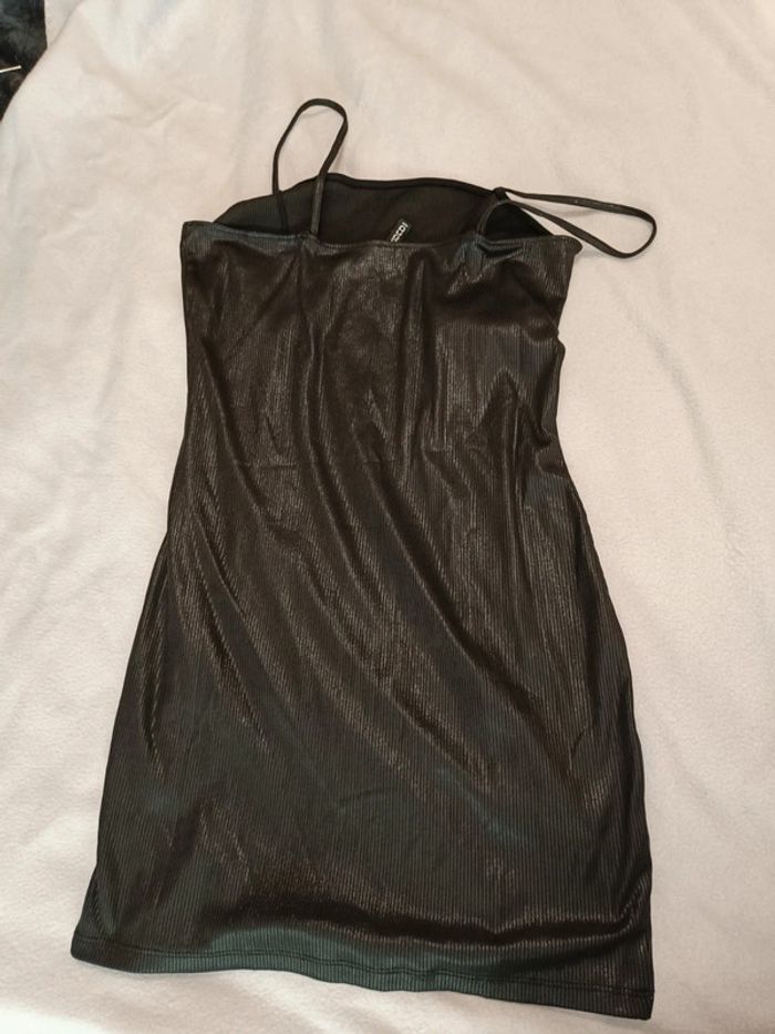 Robe courte noire - photo numéro 3