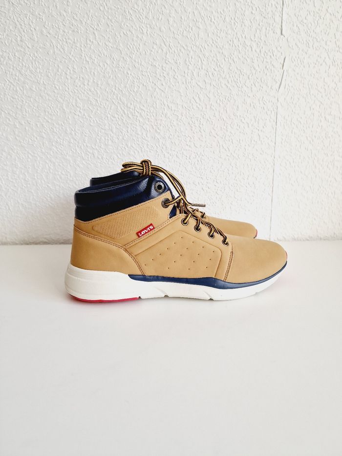 Levi's - Baskets hautes - Peak Mid - Beige - 39 - Neuves avec étiquette !