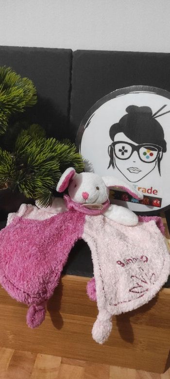 Doudou lapin Bamboo rose plat éponge blanc feuille baby nat