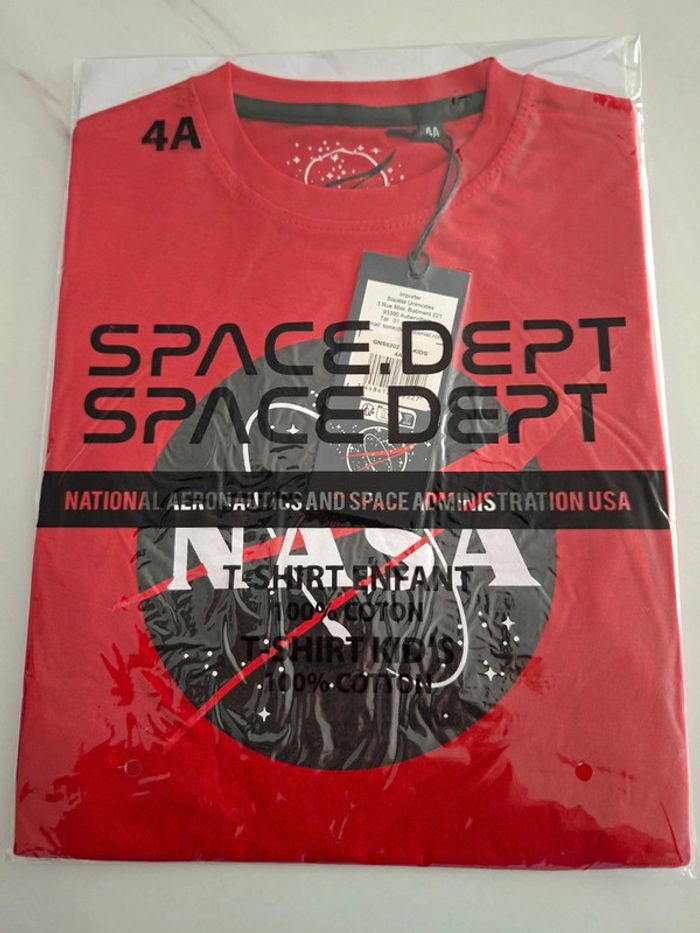 Tee-shirt NASA neuf avec étiquette taille 4 ans - photo numéro 2
