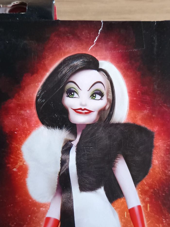 Poupée cruella d'enfer les vilains disney hasbro - photo numéro 3