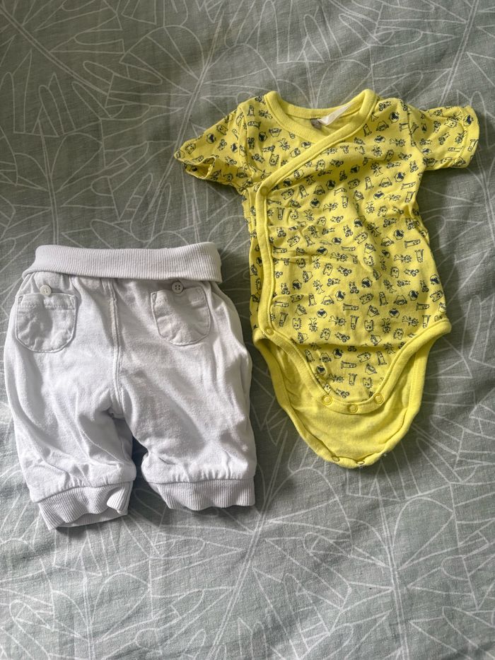 Lot bébé 1 mois - photo numéro 2