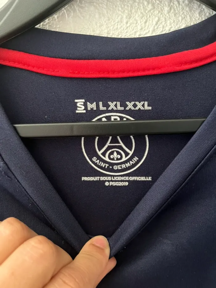 Maillot de foot 💫Paris Saint Germain 💫taille S-36 - photo numéro 3