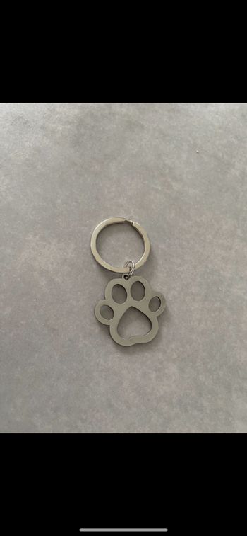 Porte clé Patte de chien