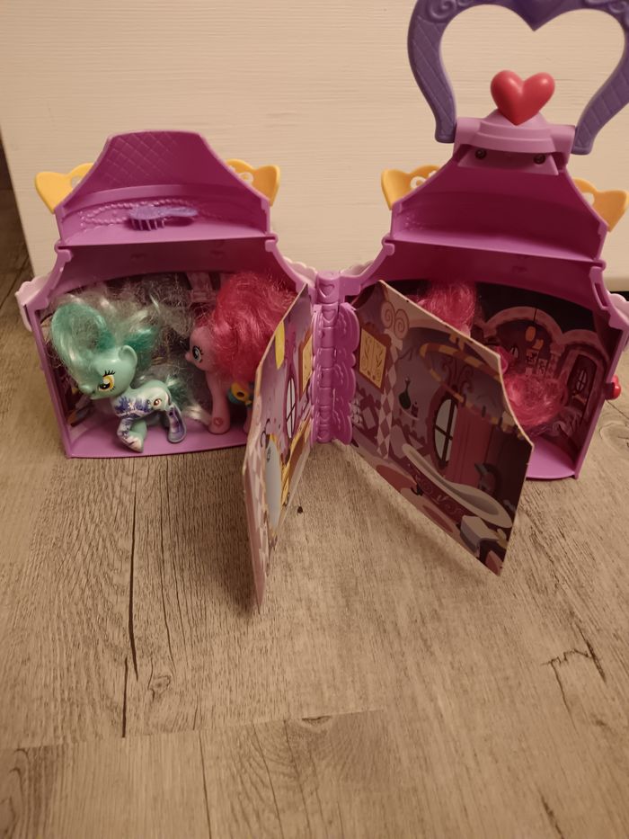 Château princesse Little Pony - photo numéro 3