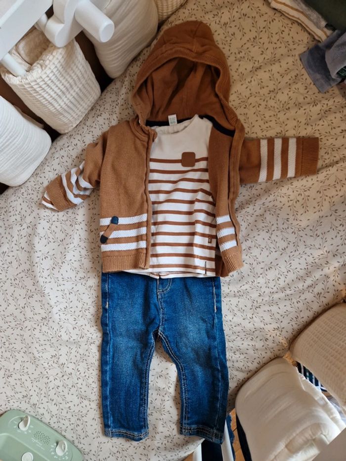 Ensemble jeans gilet haut 6 mois