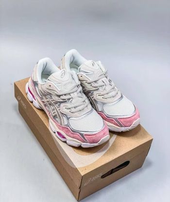 ASICS GEL-NYC  Taille 36