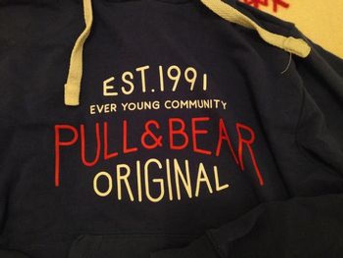 Sweat à capuche bleu marine Pull & bear - photo numéro 2