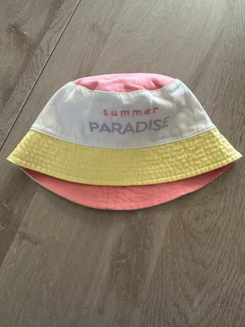 Chapeau réversible