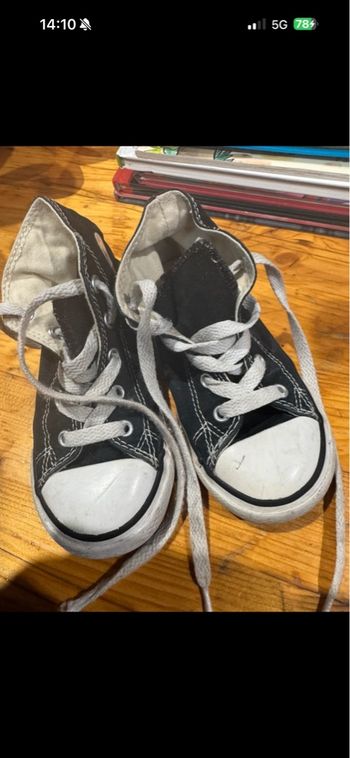 Converse enfant noir