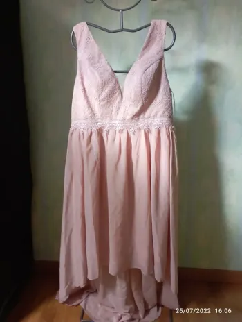 Robe rose