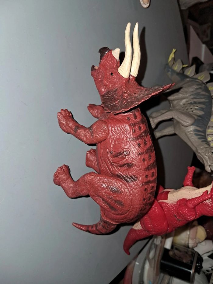 Lot de 5 dinosaures qui grognent et yeux s'allument - photo numéro 6