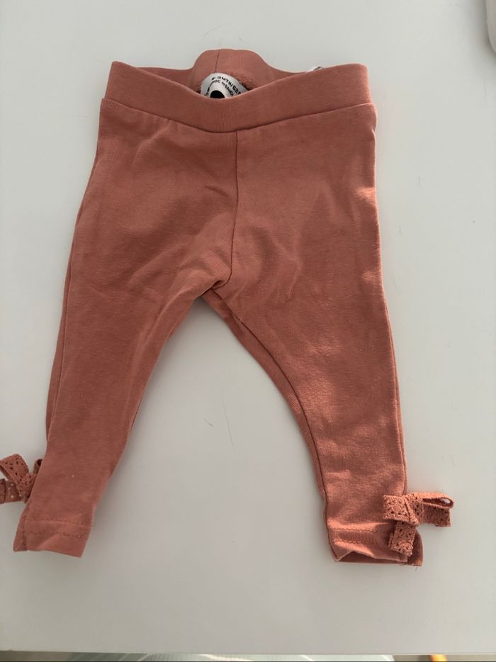 Lot de 2 leggings primark 0-3 mois - photo numéro 2