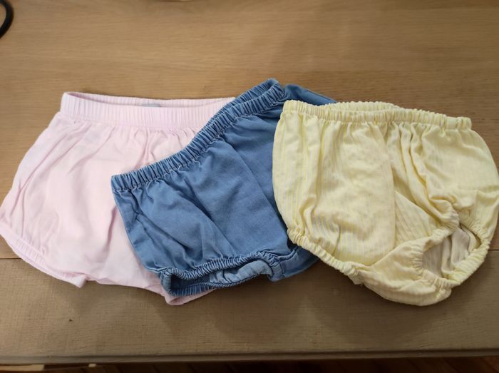 Lot 3 shorts 1 mois