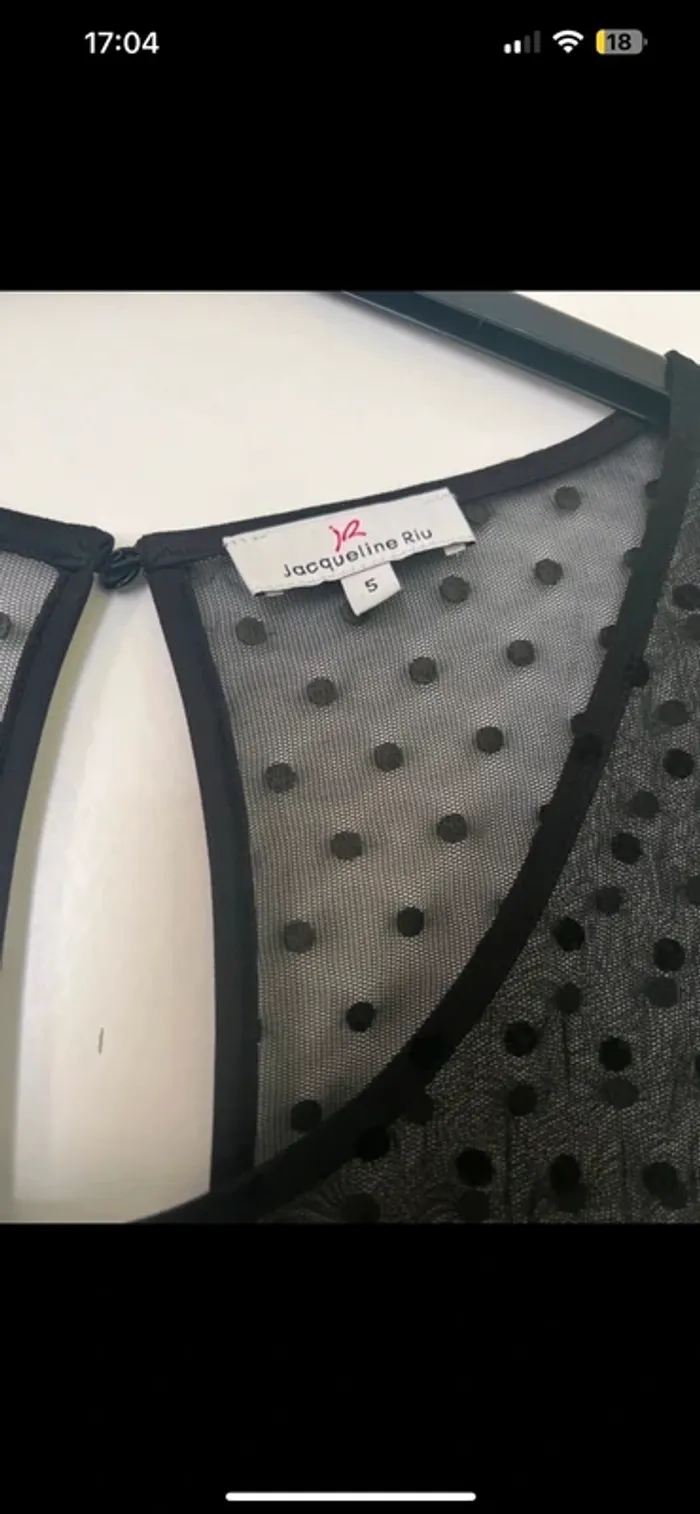 Haut noir - photo numéro 2