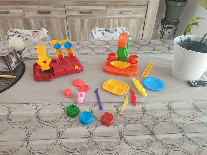 Lot d'ustensiles pâte à modeler