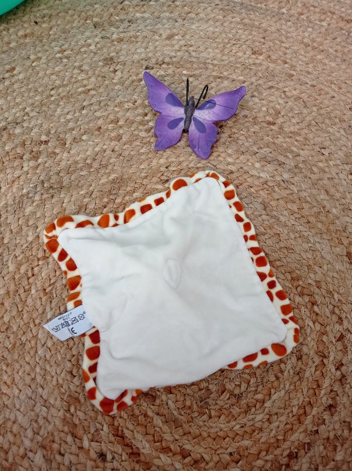 Doudou girafe - photo numéro 2