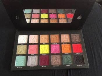 Palette dupe JSC cruelty free juste swatchée