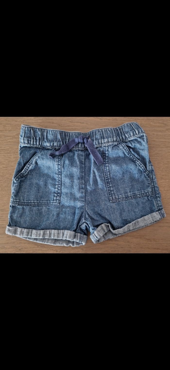 Short jean bleu palomino en très bon état 5 an