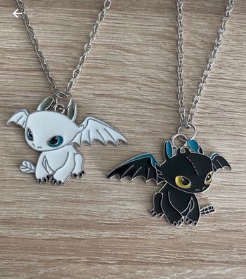 Lot collier furie éclair furie nocturne bijoux fantaisie dragons 🐉