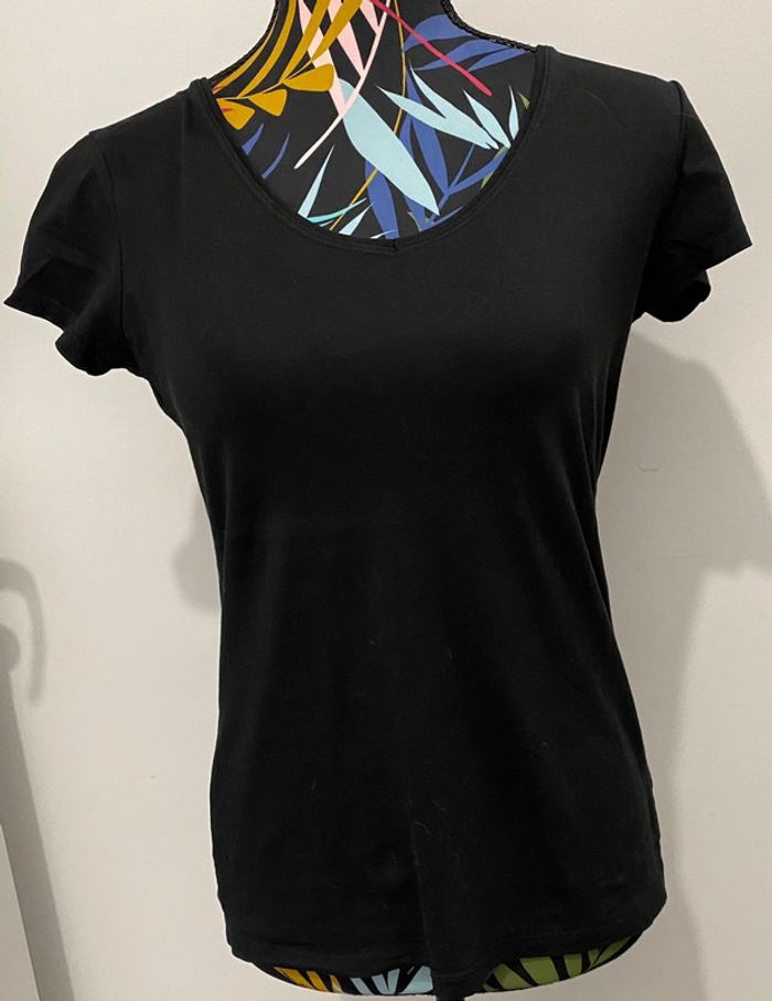 Lot 2 T shirts - photo numéro 2
