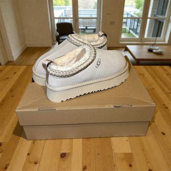 Ugg TAZZ neuve taille 37