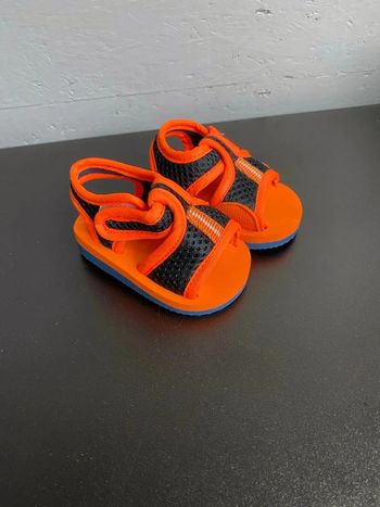 Sandales bébé orange