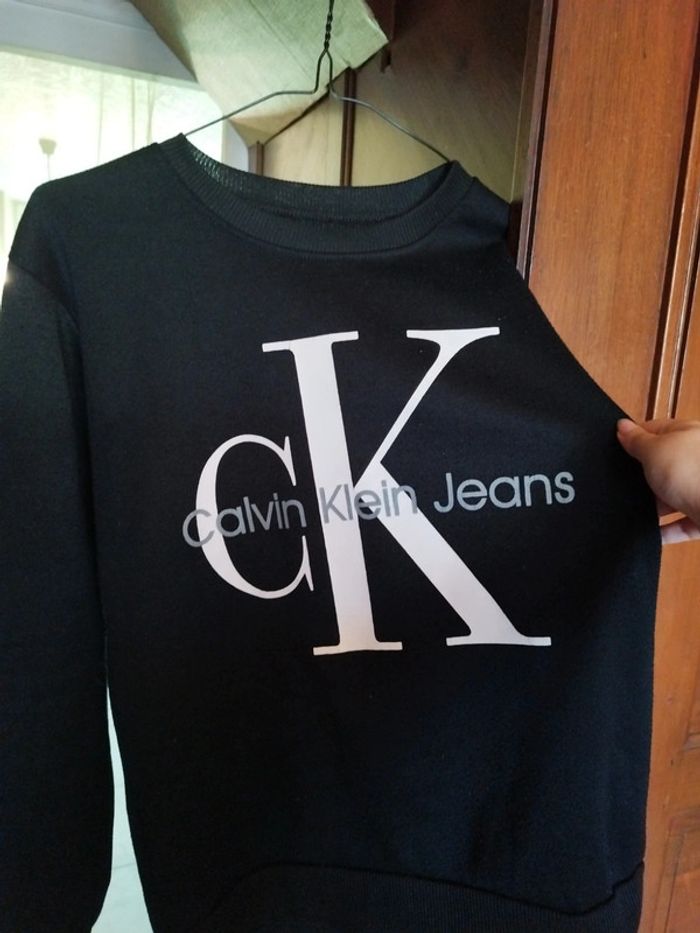 Pull sweat Calvin Klein noir vintage M/38 y2k - photo numéro 8