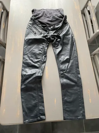 Pantalon de grossesse