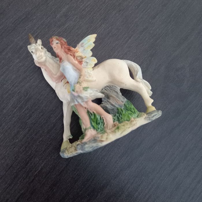 Mini statuette cheval/fée - photo numéro 3