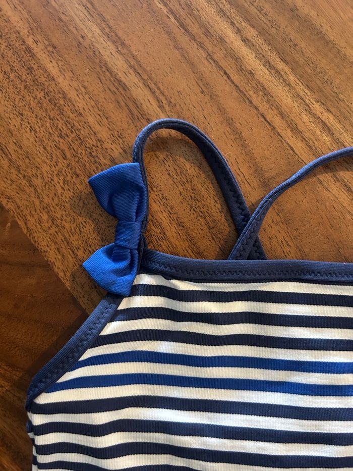 👙 Maillot de bain Jacadi 6 mois – rayures bleu & blanc – très bon état - photo numéro 4